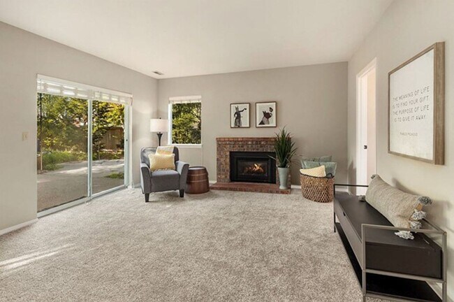 Building Photo - Exceptional home on a quiet cul-de-sac in ...