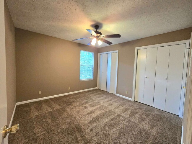 Building Photo - 277 Dunbar Cave Rd