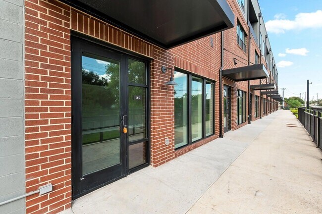 Building Photo - 4510 Terry-o Ln