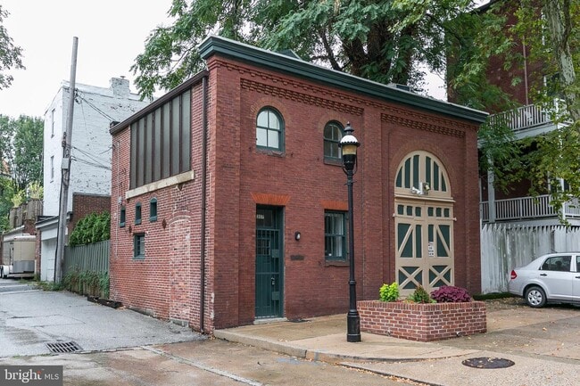 Building Photo - 307 Mosher St