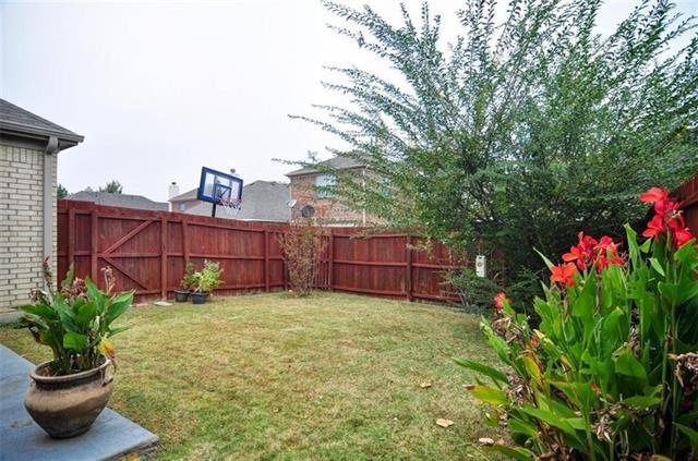 Building Photo - 9212 Regal Oaks Dr