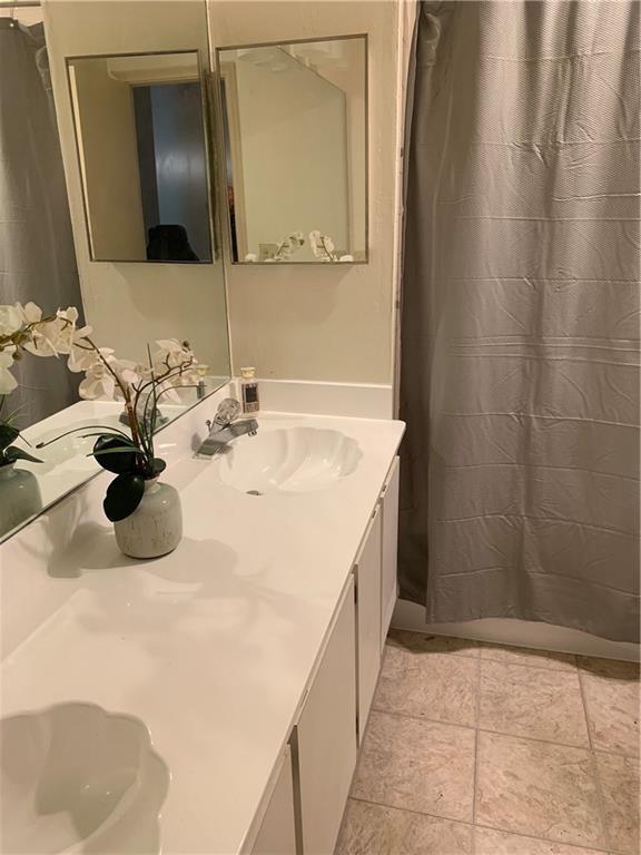 Building Photo - 870 NW 81st Ter