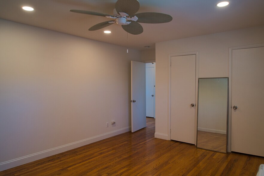 Bedroom - 364 Westwood Ave