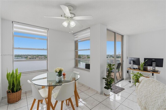 Building Photo - 1351 NE Miami Gardens Dr