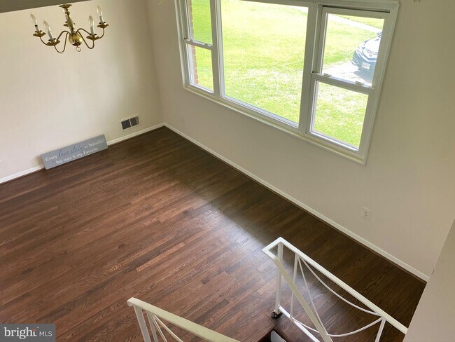 Building Photo - 4308 Ferrara Dr