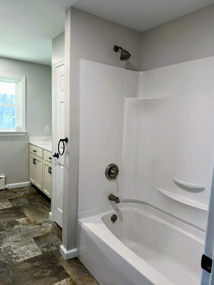 Building Photo - 1222 Katterman Hill Rd