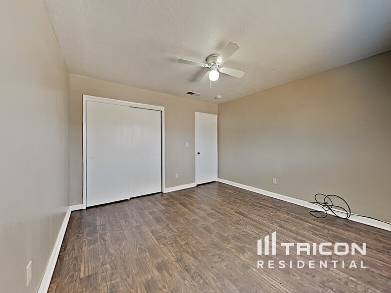 Building Photo - 515 Tisdell Dr