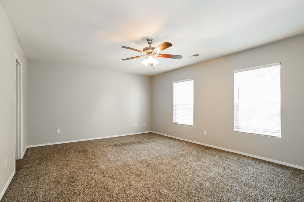 Building Photo - 12034 Red Leaf Dr