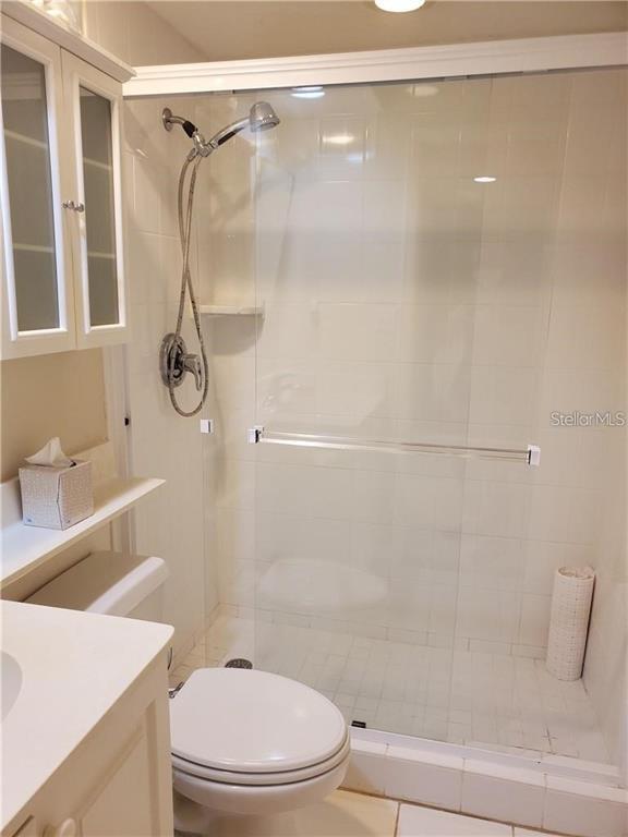 Building Photo - 1050 Longboat Club Rd