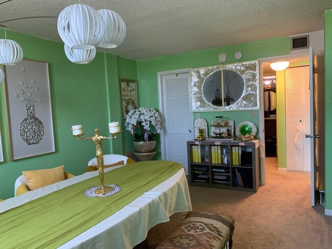 Building Photo - 500 Executive Center Dr