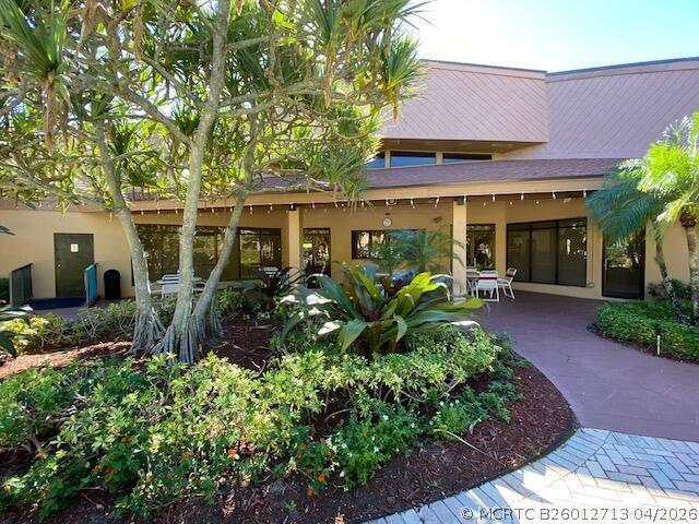 Building Photo - 2255 Lindell Blvd
