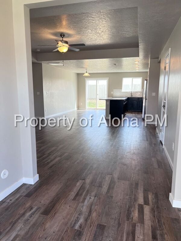 Building Photo - 7544 S Boysenberry Ave