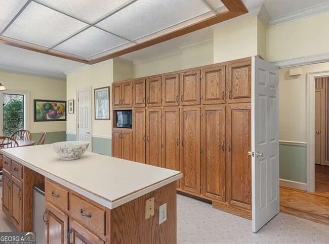 Building Photo - 15905 Westbrook Rd