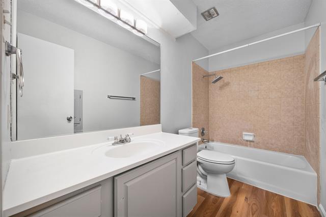 Building Photo - 2019 Fleur De Lis Ct
