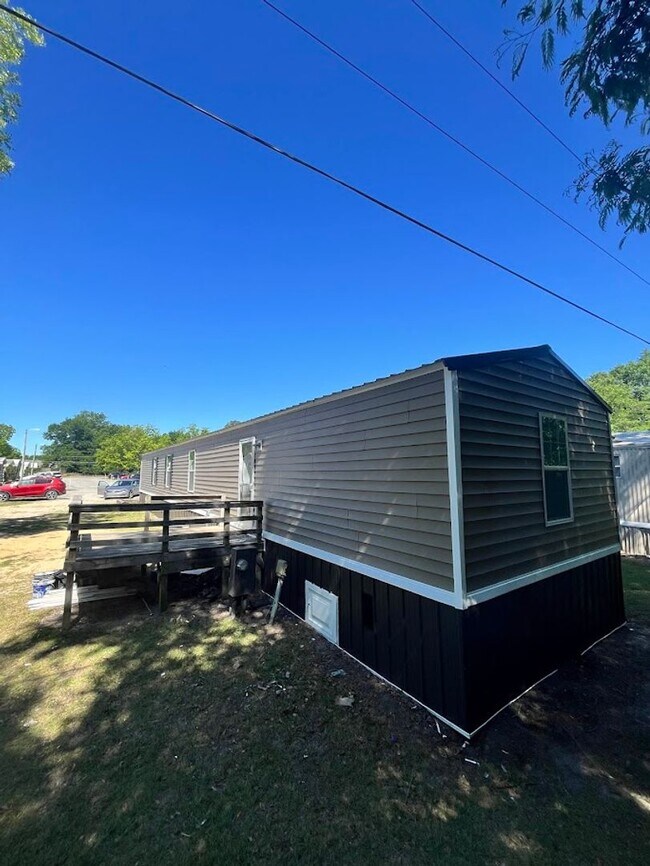 Building Photo - 5613 Hardwick Ln