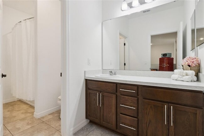 Building Photo - 2264 Emerald Springs Dr