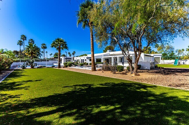 Building Photo - 9917 N 52nd St