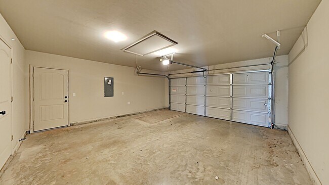 Building Photo - Nice 4 Bed 2 Bath Home in Piedmont Schools