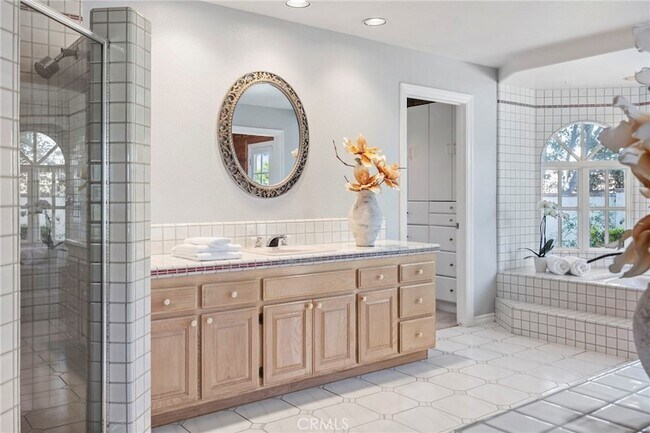Building Photo - 31396 Lake Vista Cir