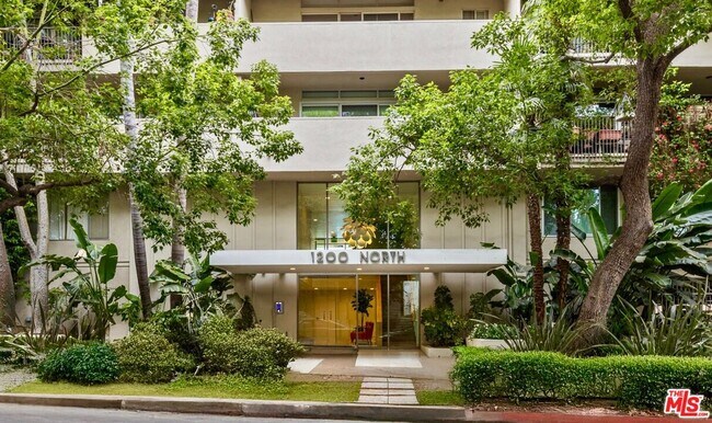 Primary Photo - 1200 Flores St