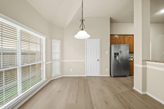 Building Photo - 1915 Stable Stone Ln