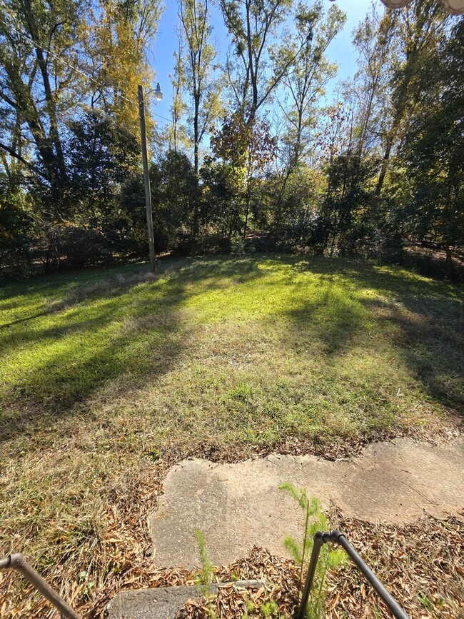 Building Photo - 122 S-24-740