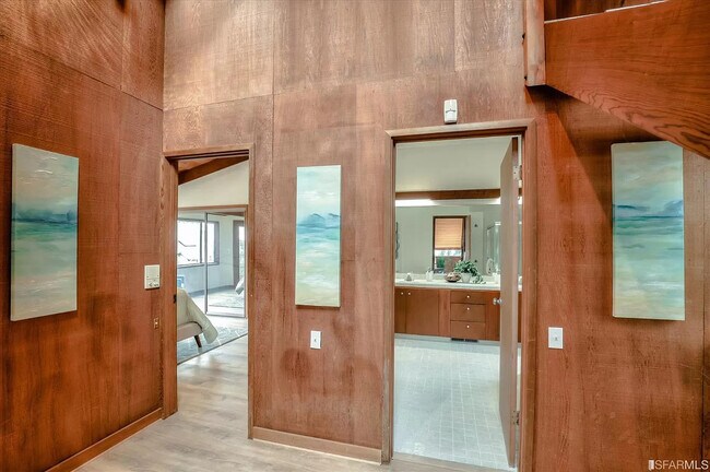 Building Photo - 140 Panoramic Way