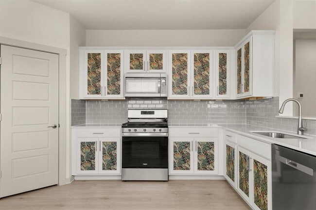 Building Photo - 140 New Hvn St