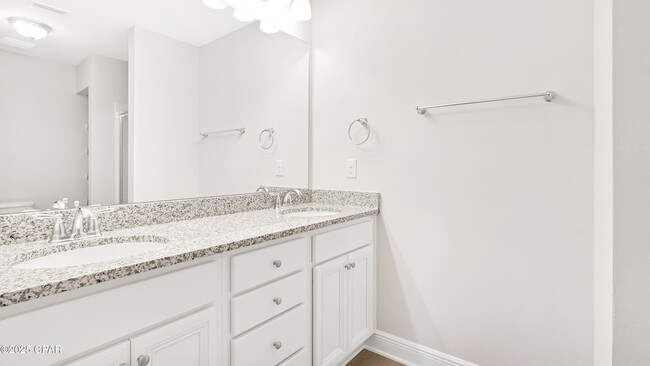 Building Photo - 7590 Shadow Lake Dr