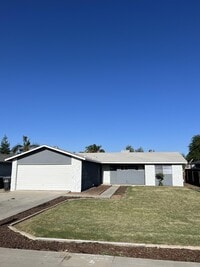 Building Photo - 2701 S Fontana Ct