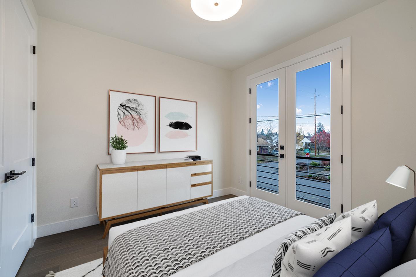 Building Photo - Luxurious University Park townhome near St Johns