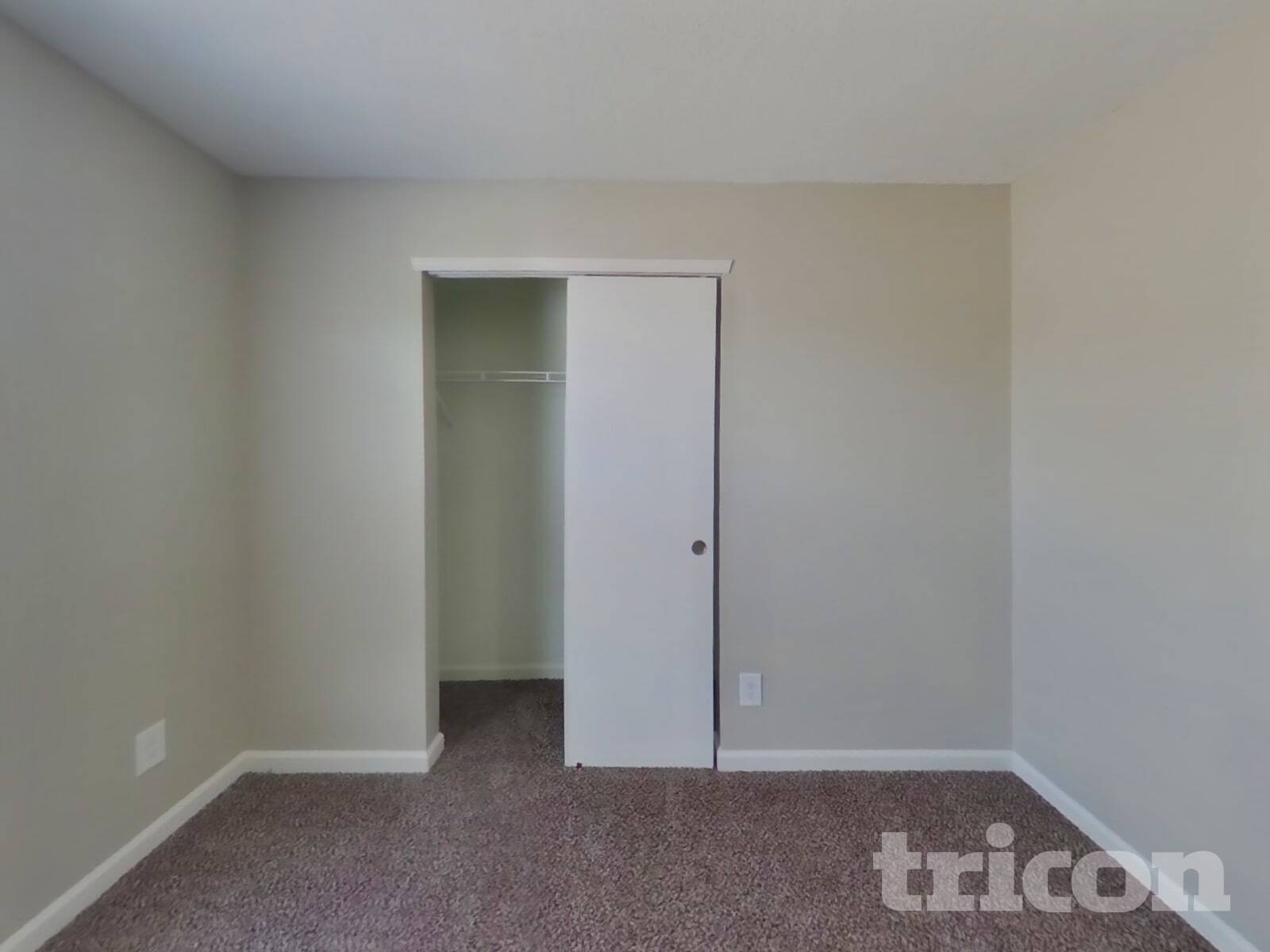 Building Photo - 6245 Monteo Dr