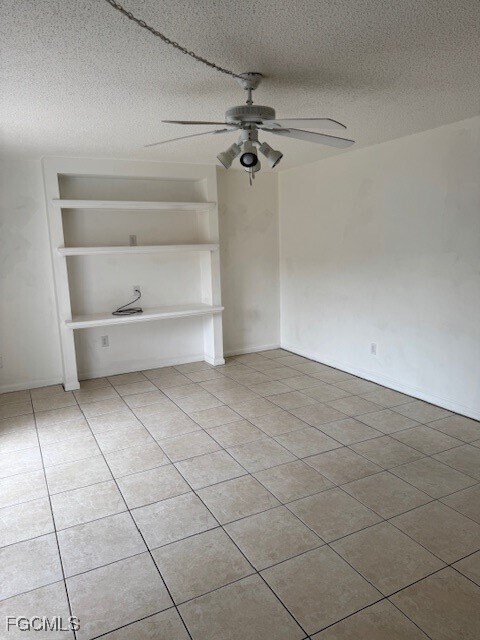 Building Photo - 1589 Park Meadows Dr