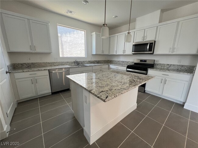 Building Photo - 7550 Quail Rock Ave