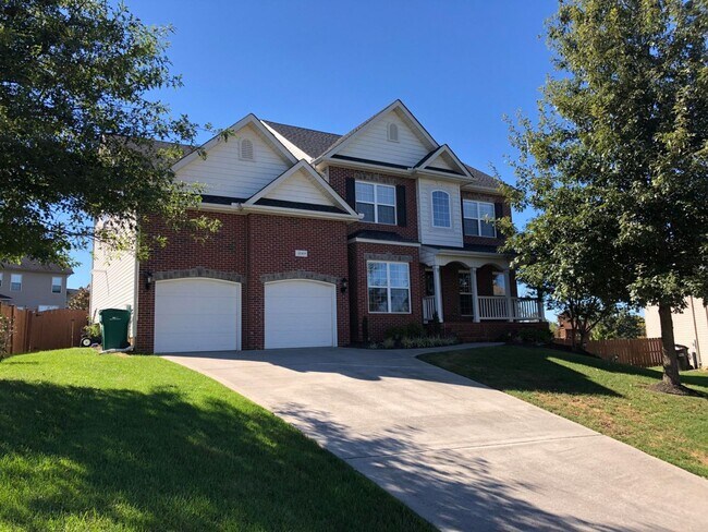 Building Photo - Beautiful 4-Bedroom Home in Hardin Valley with Modern Amenities & Spacious Living