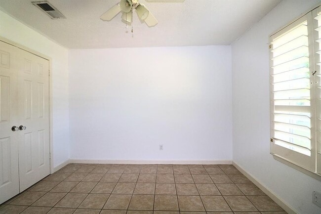 Building Photo - 16810 Red Gully Dr