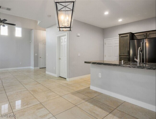 Building Photo - 8778 Villa La Rae Ave