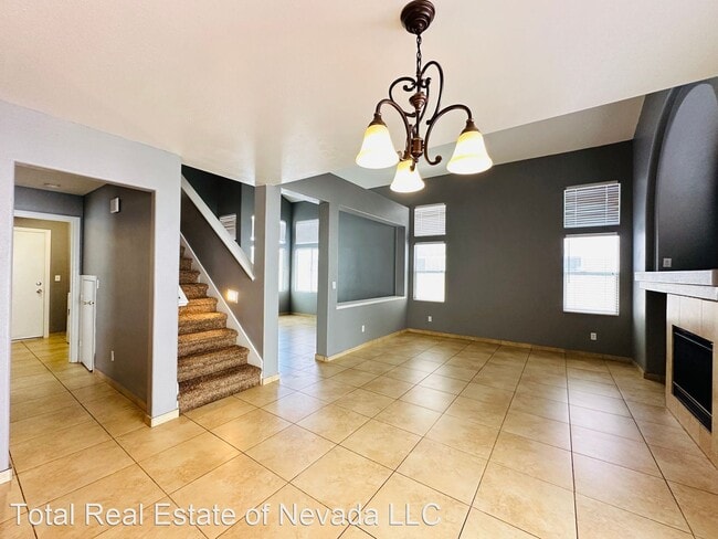 Building Photo - 5 br, 3 bath House - 4353 Silver Bay St