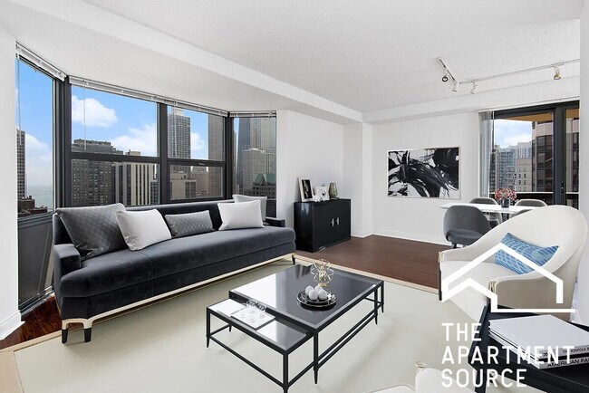 Building Photo - 1000 N La Salle Dr