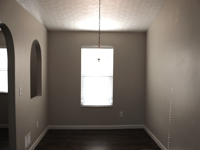 Building Photo - 6699 Alex Dr