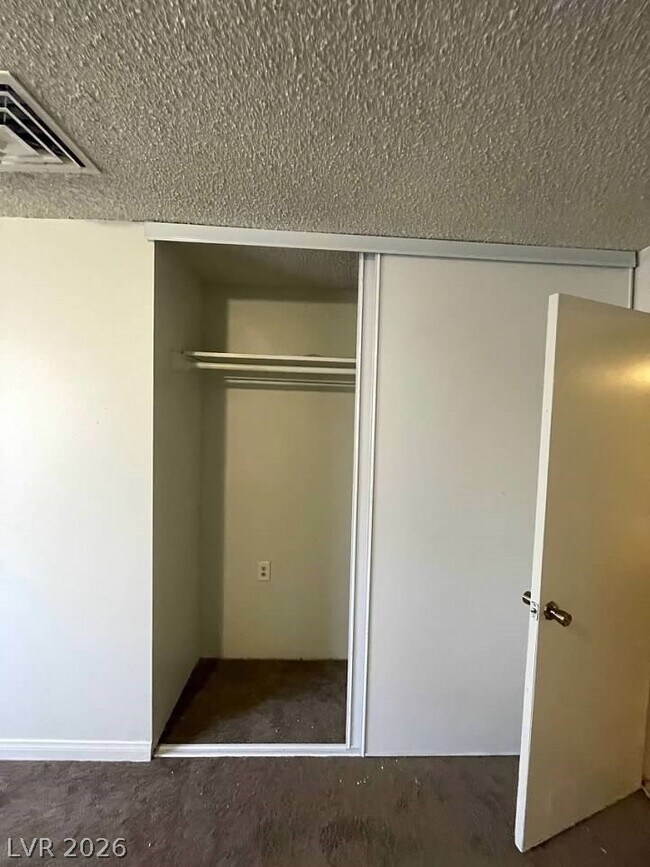 Building Photo - 4341 San Mateo St