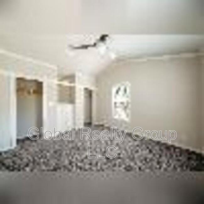 Building Photo - 470 Private 1523