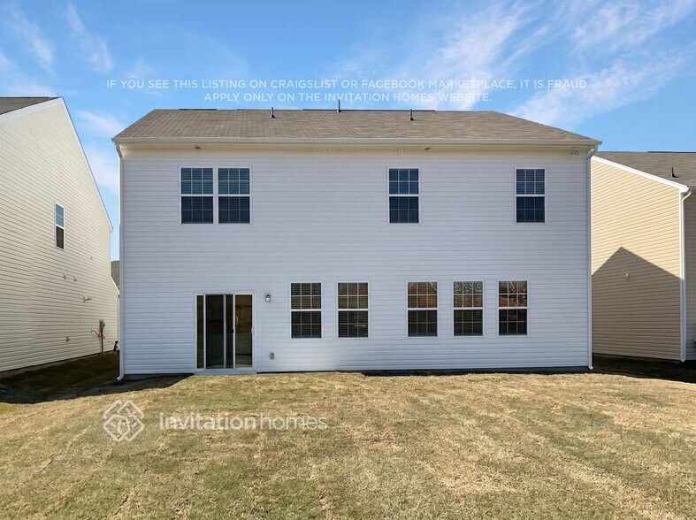 Building Photo - 7376 Echoing Hls Ln