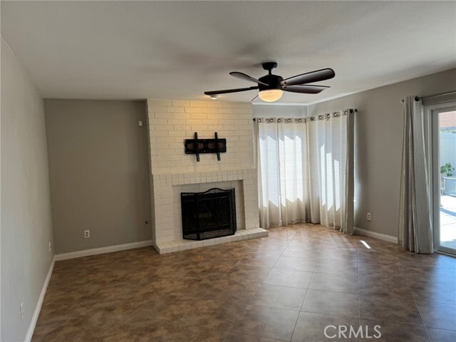 Building Photo - 1990 Willowbrook Dr