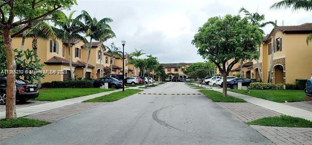 Building Photo - 355 NE 37th Terrace