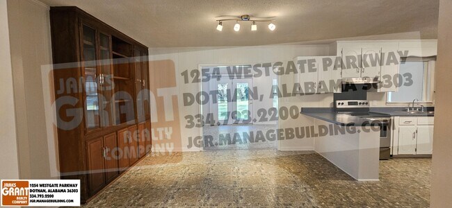 Building Photo - 1511 Shrewsbury Dr