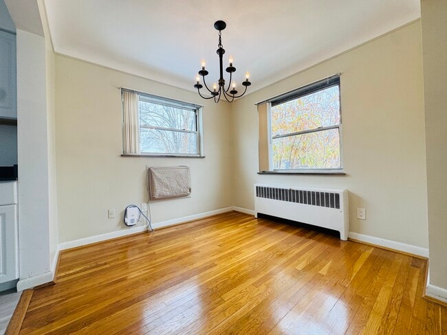 Kitchenette - 6101 Dryden Ave