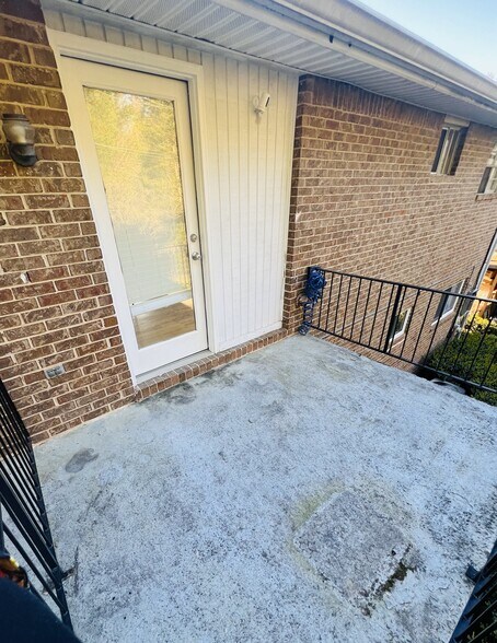 Building Photo - 393 Stone Mountain St