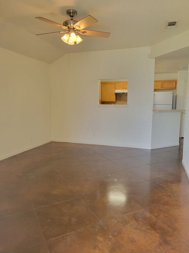 Building Photo - 3503 Dustin Ct