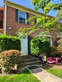 Building Photo - 9689 Scotch Haven Dr